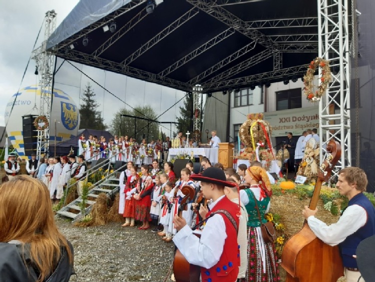 XXI Dożynki Wojewódzkie w Jeleśni z udziałem KOWR